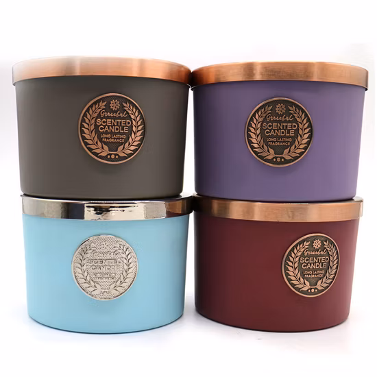 Bananatimes Wholesale プライベート ラベル ホワイト セメント コンクリート ガラス瓶 3 芯 100% 大豆ワックスの香りのキャンドル 木製蓋付き